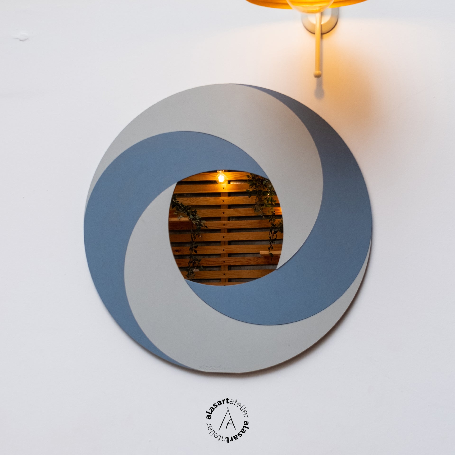 Chromium Detaylı Dekoratif Yuvarlak Duvar Aynası