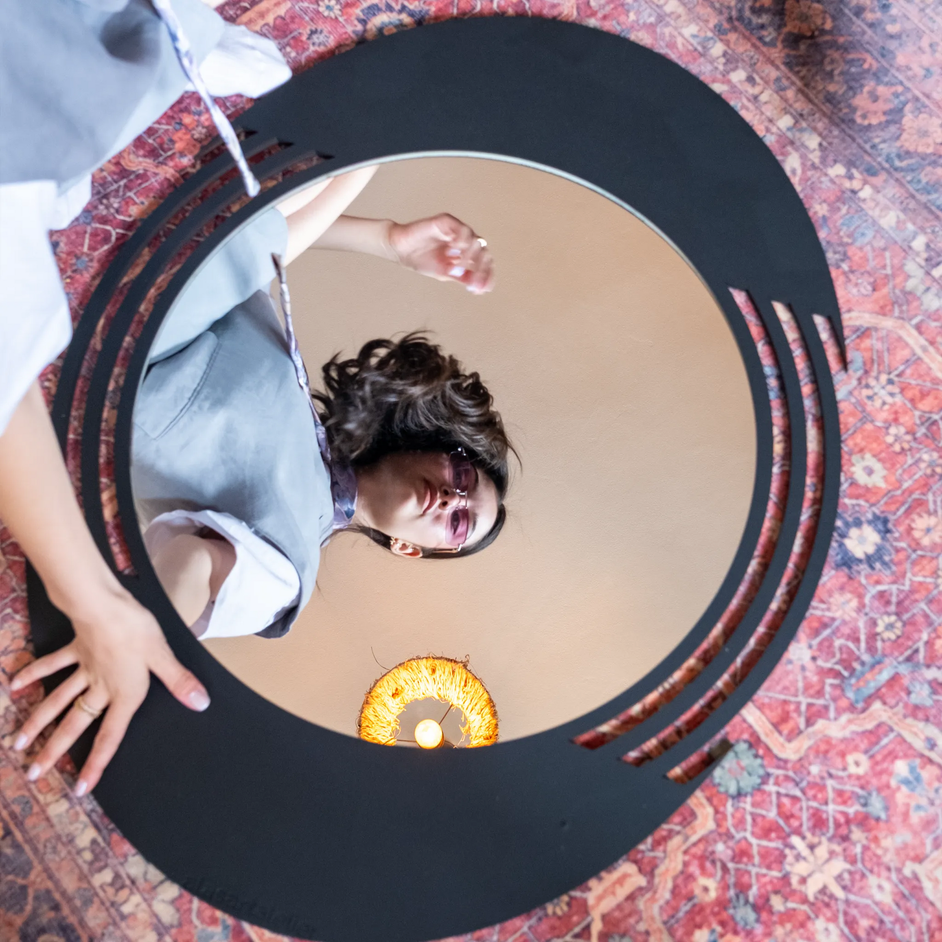 Kenar Çizgili Yuvarlak Duvar Aynası