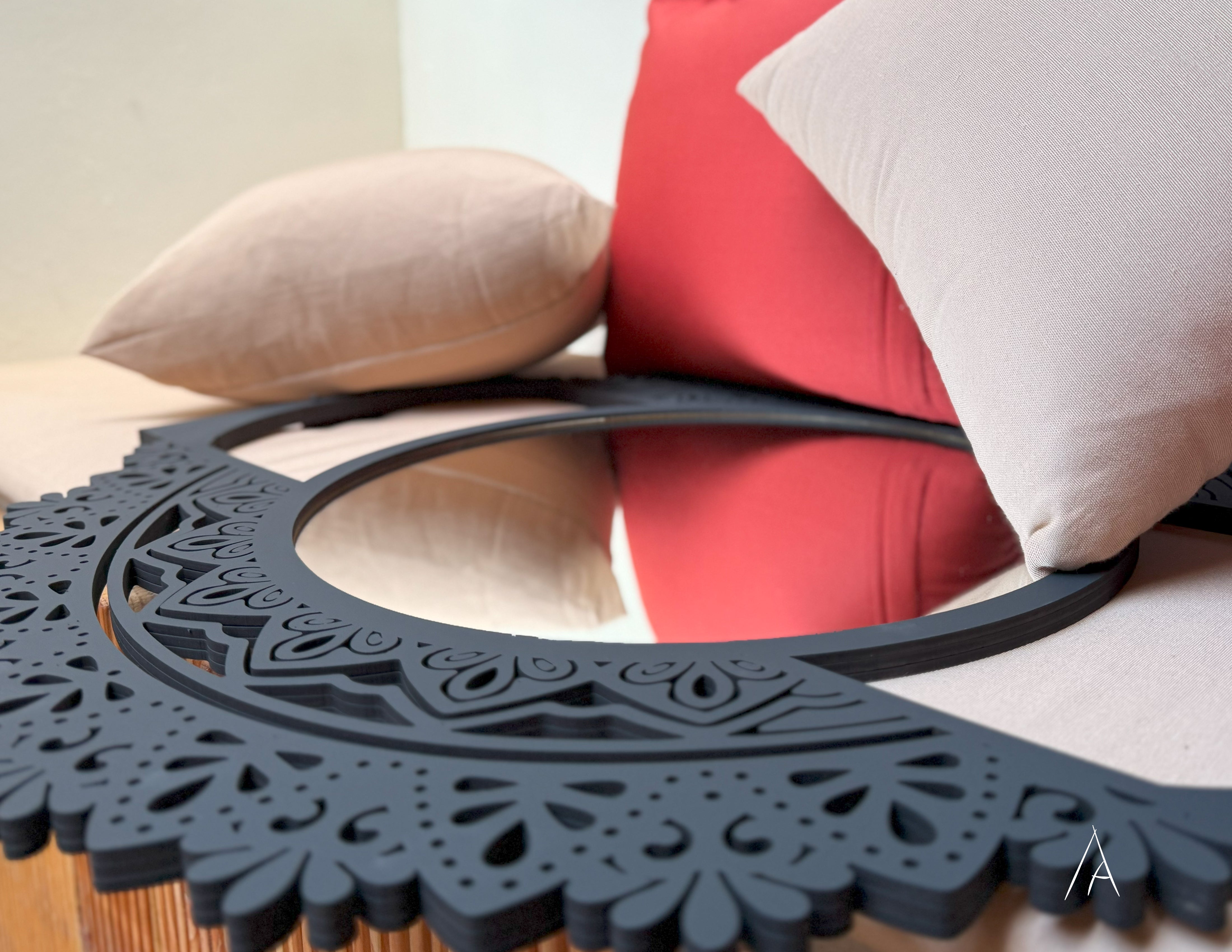 Mandala Desenli Ahşap Duvar Aynası