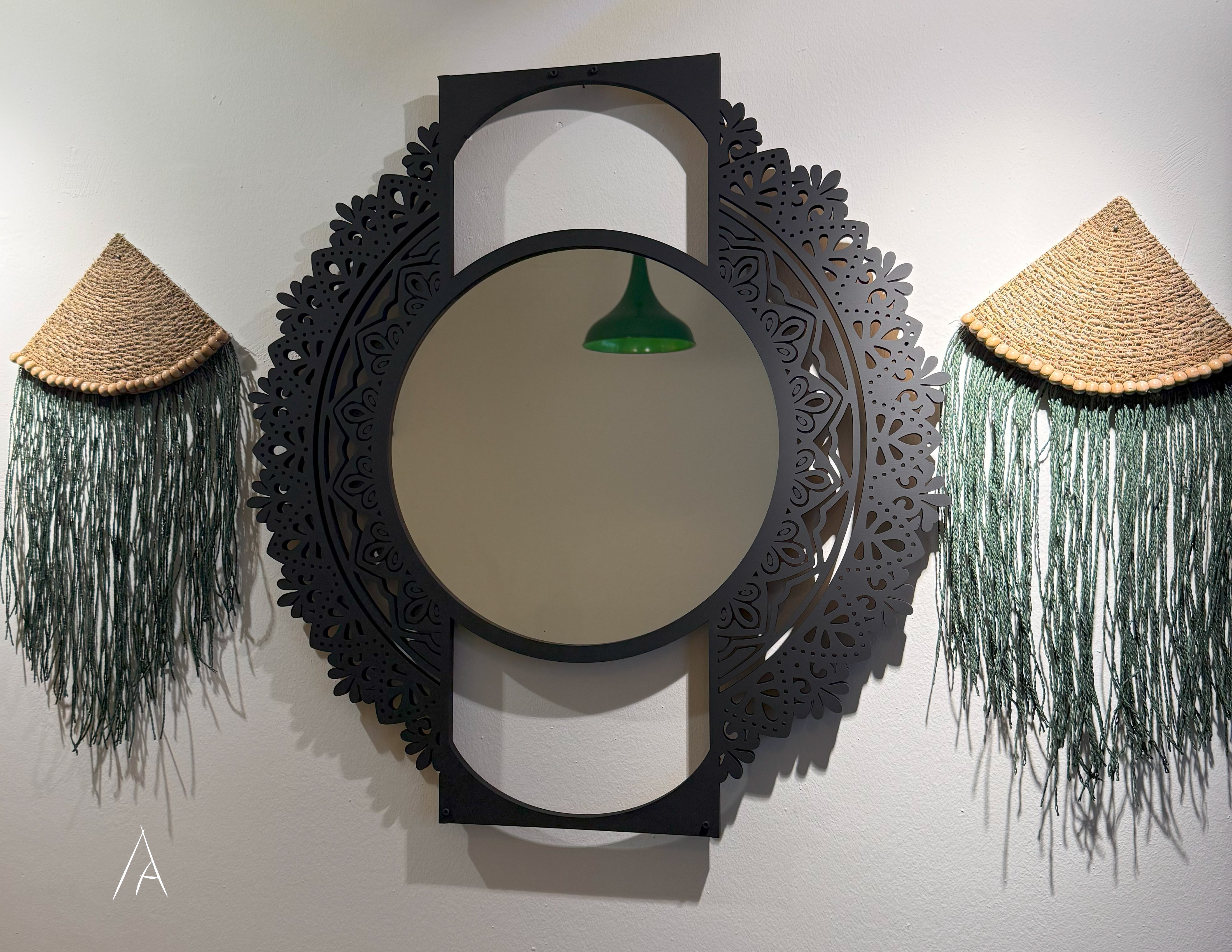 Mandala Desenli Ahşap Duvar Aynası