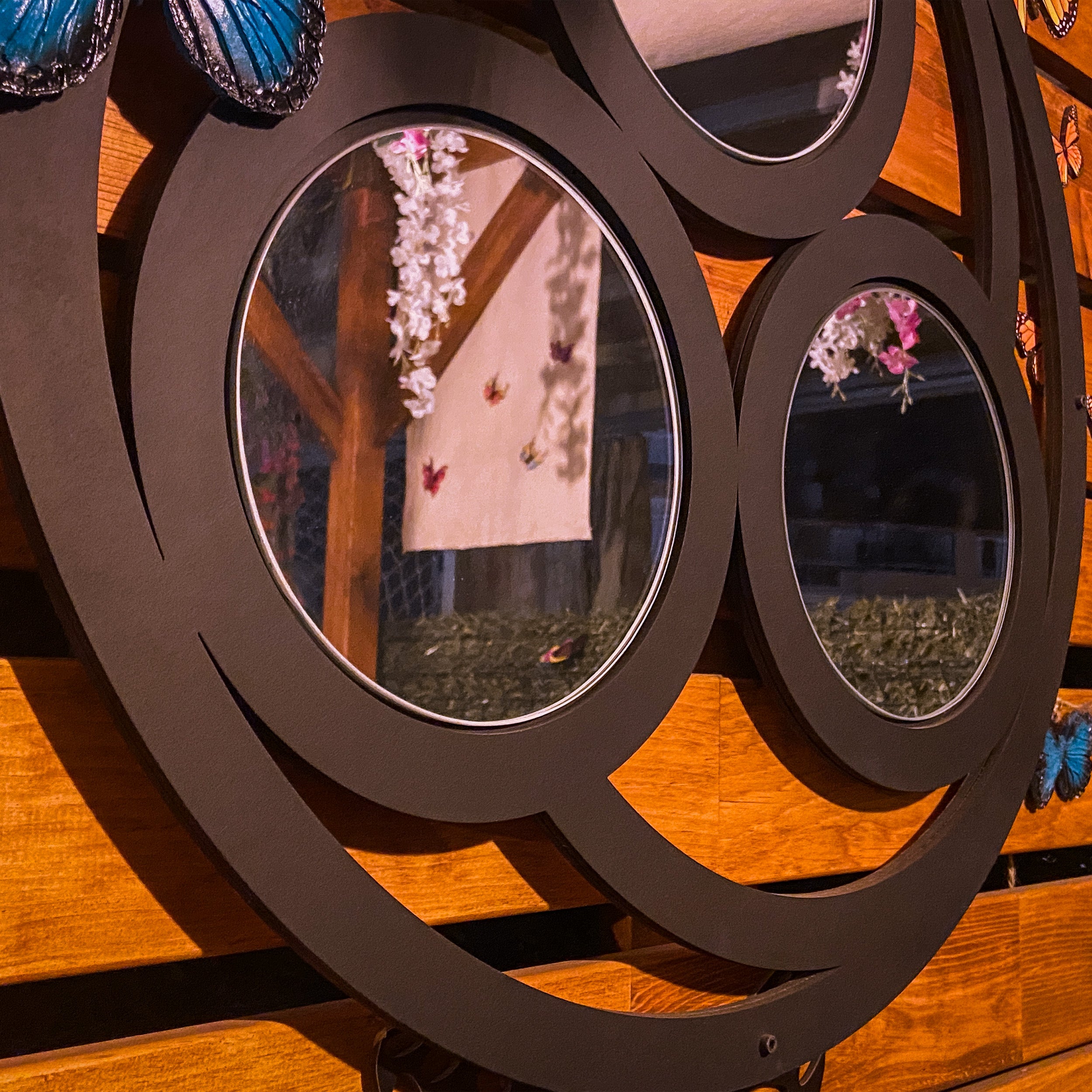 Üçlü Spiral Yuvarlak Duvar Aynası