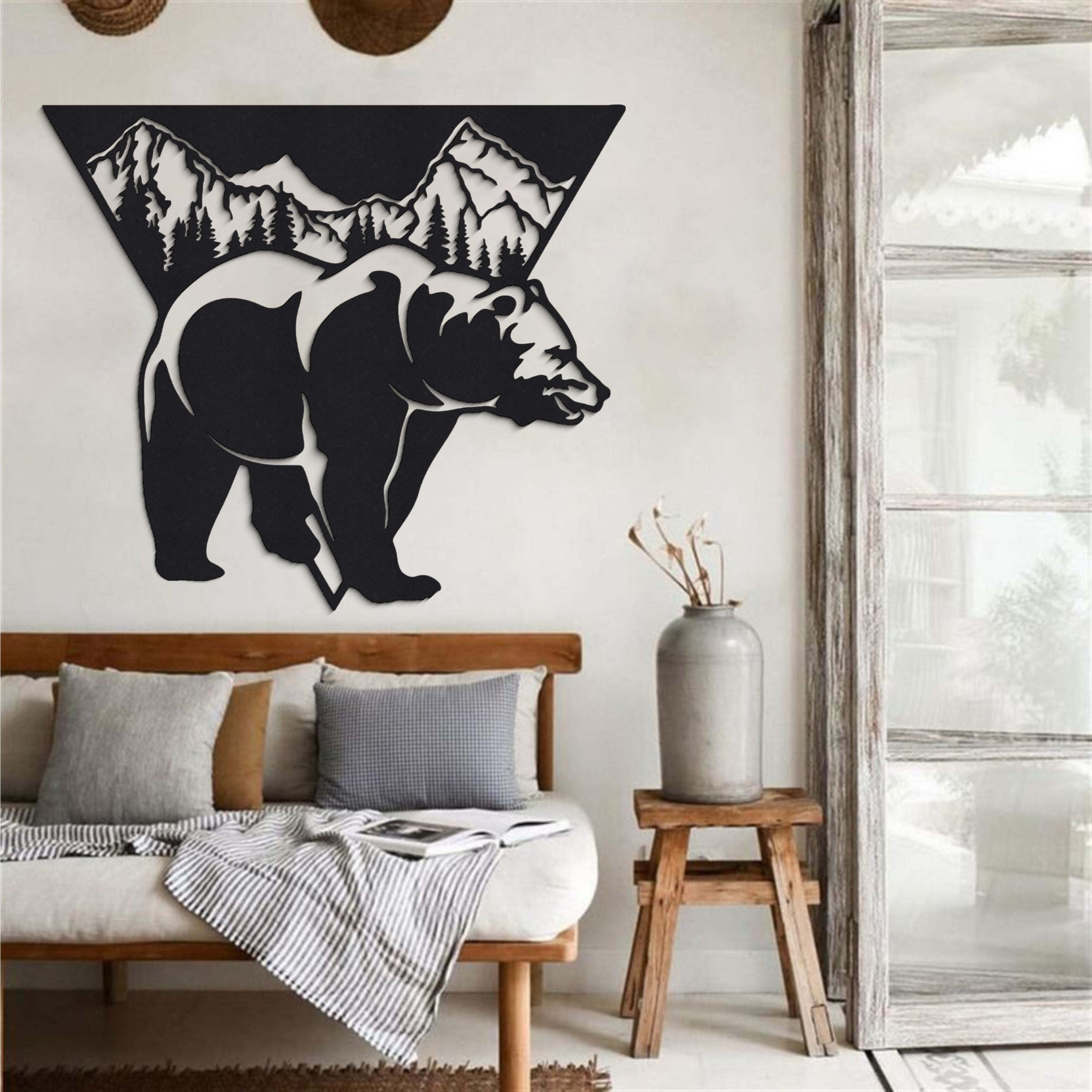 Ayı ve Dağ Temalı Ahşap Duvar Tablosu