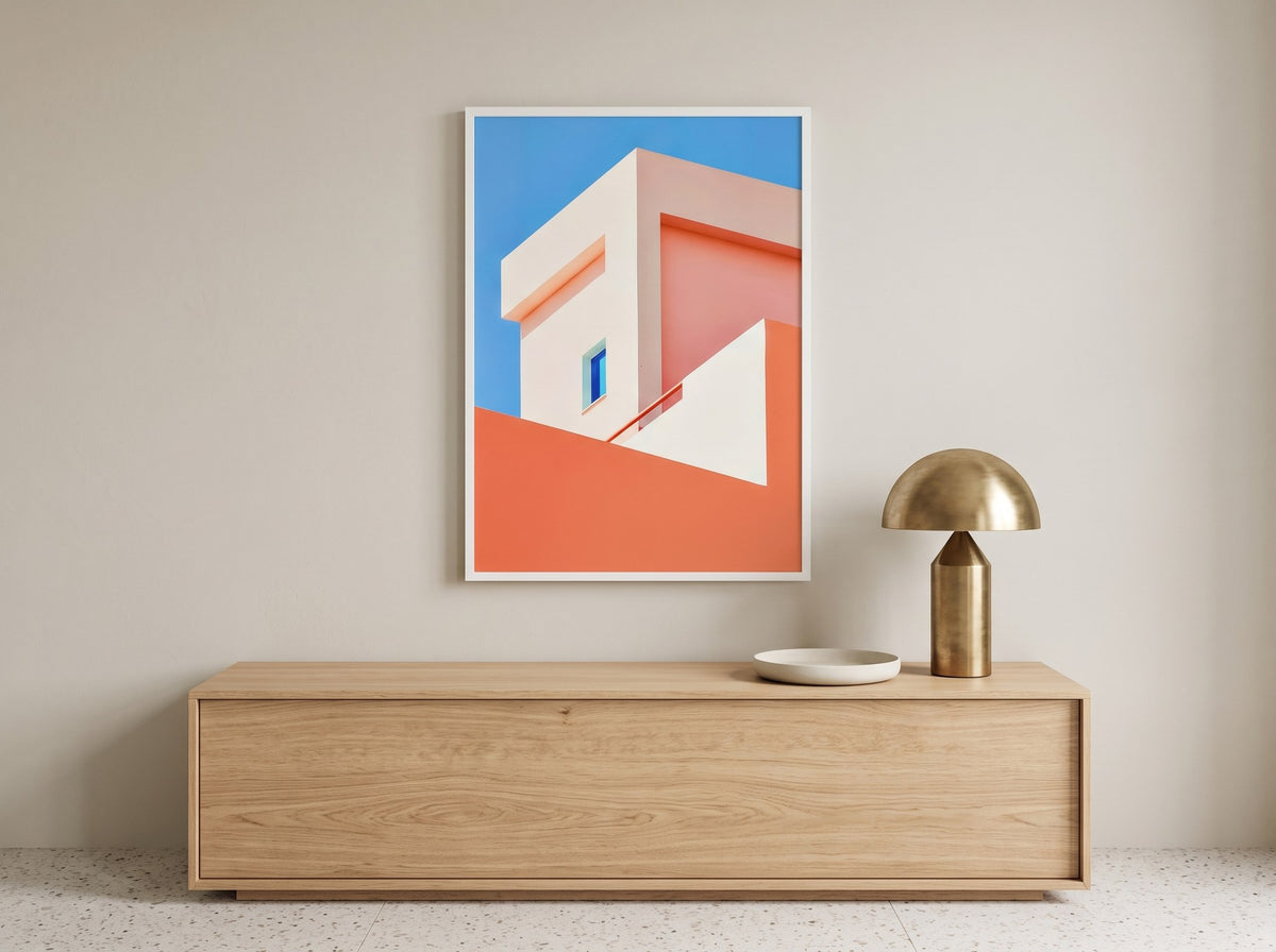 Minimalist mimari poster, açık renk meşe konsolun üzerinde mantar lamba eşliğinde beyaz çerçeveli