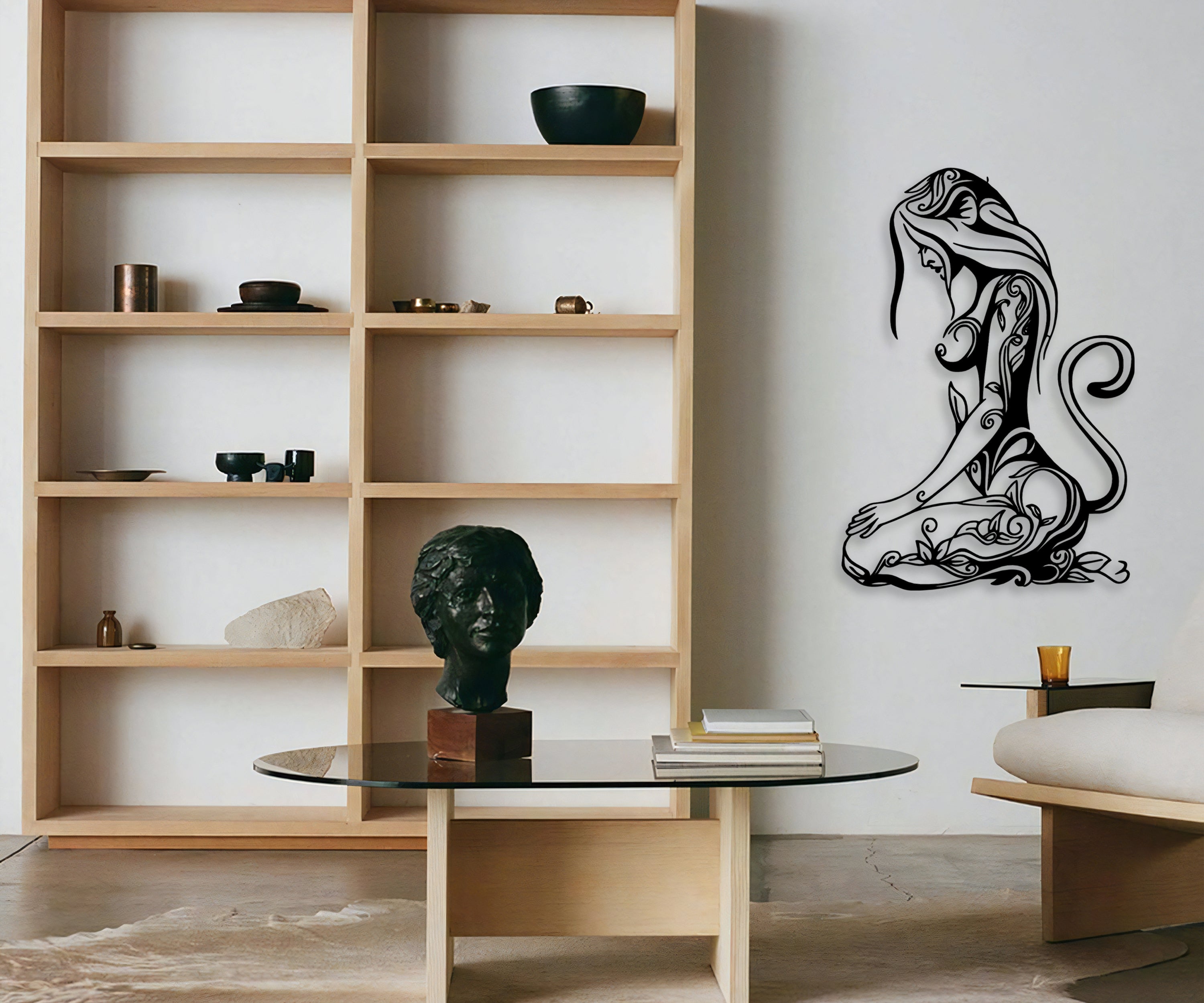 Çiçek Desenli Kadın Ahşap Duvar Dekoru