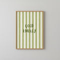 Good Energy Yeşil Çizgili Minimalist Tipografi Posteri
