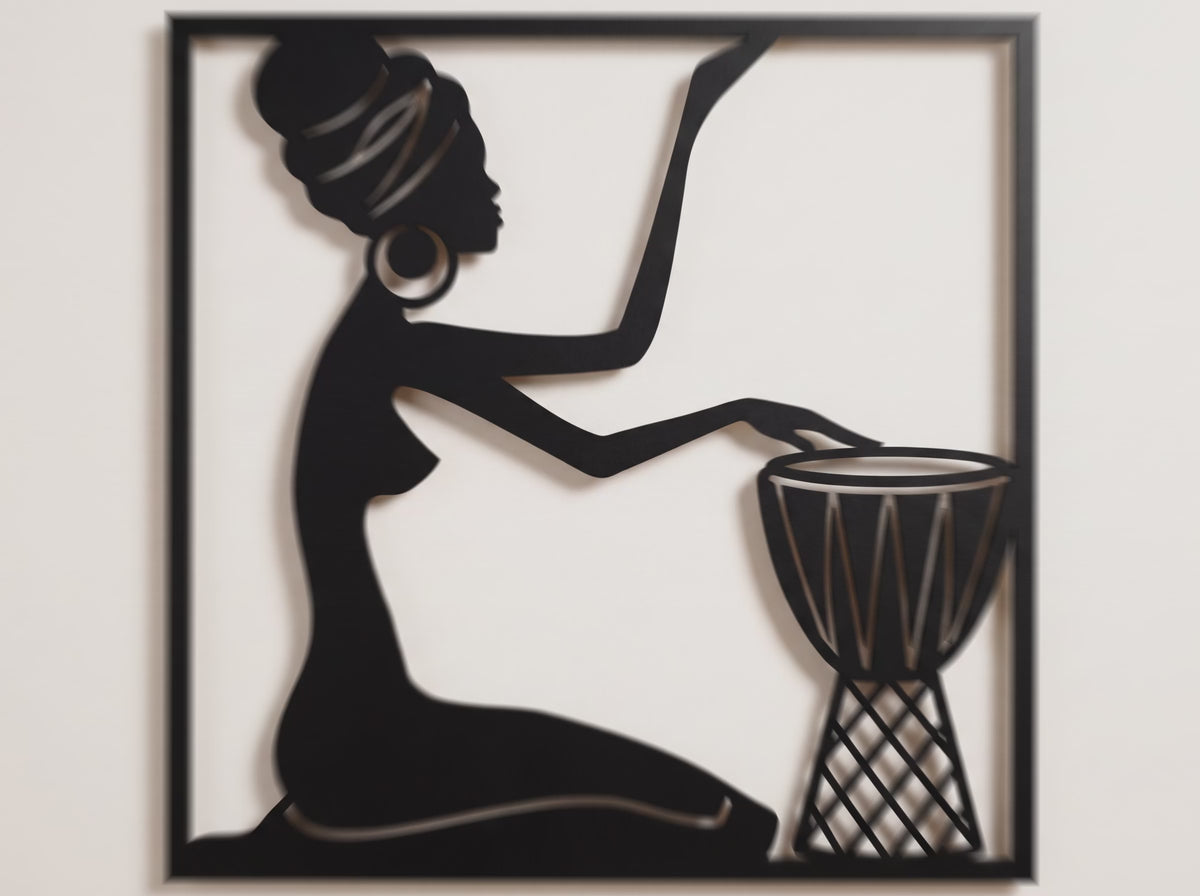 Djembe Çalan Afrikalı Kadın Ahşap Duvar Dekoru ürün videosu