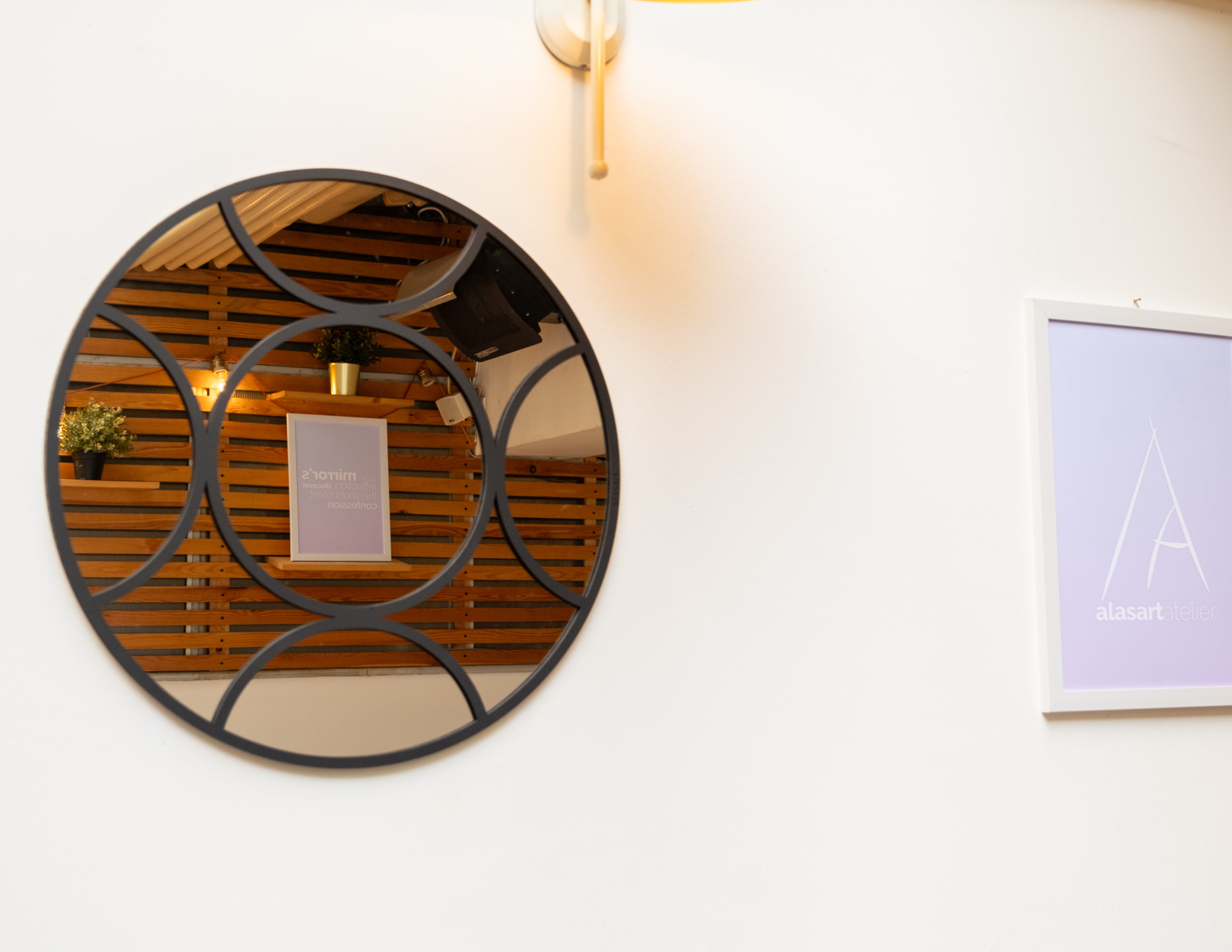 Geometrik Daire Motifli Yuvarlak Duvar Aynası