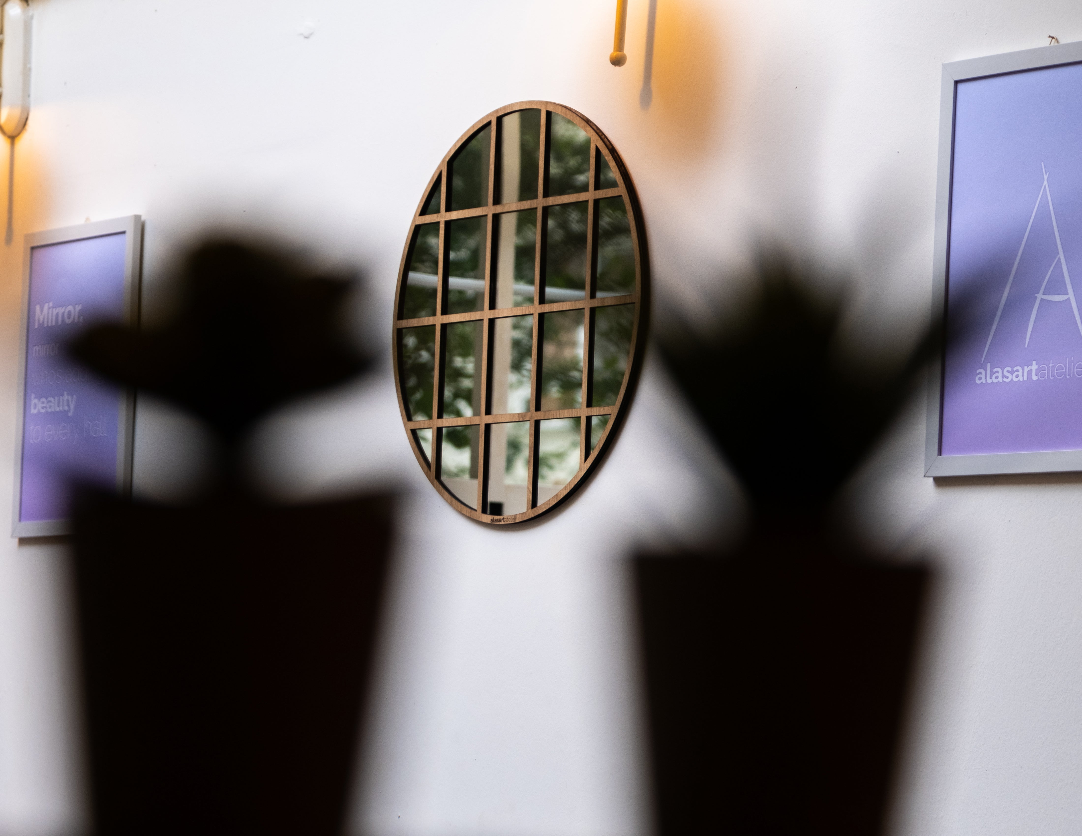 Kare Desenli Yuvarlak Duvar Aynası