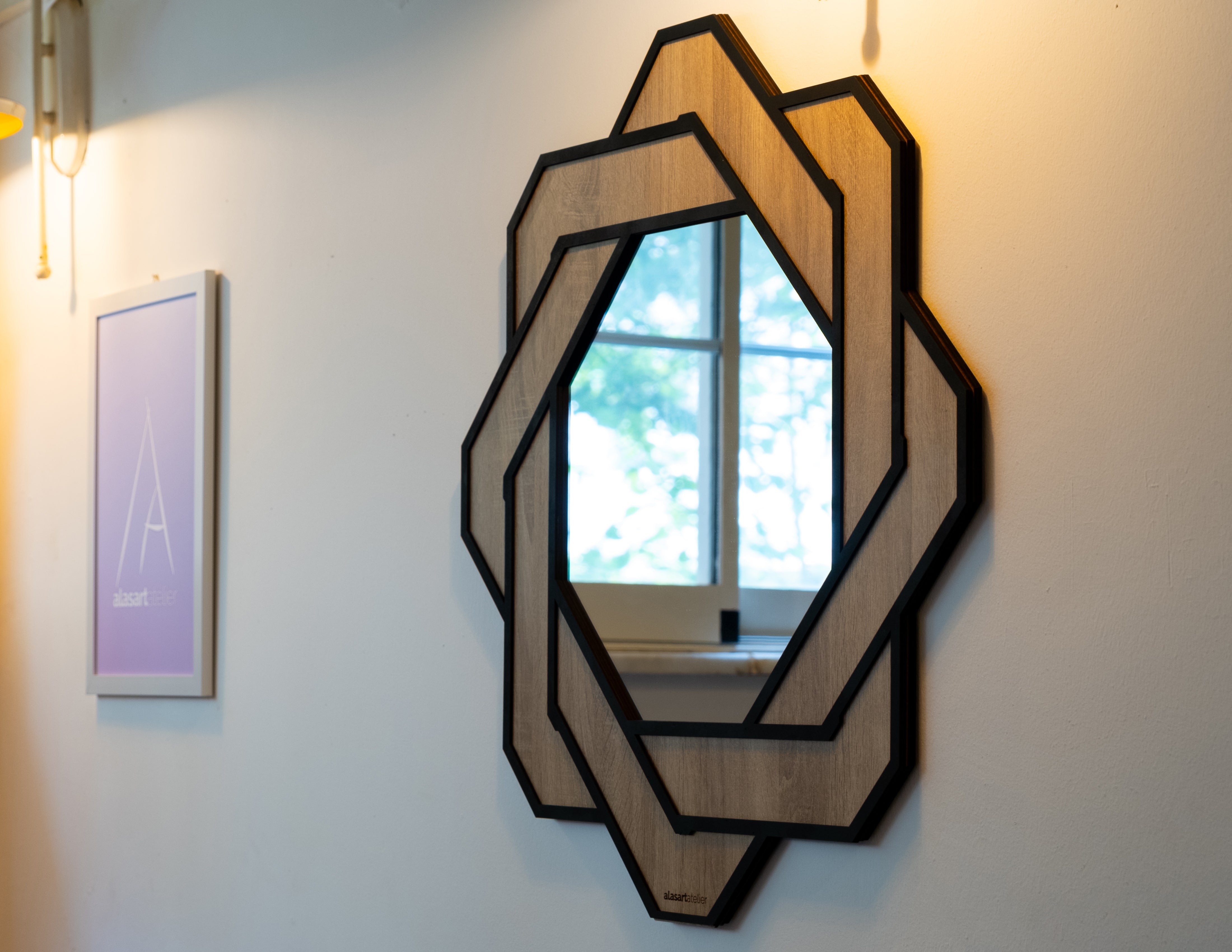 Dekoratif Sekizgen Ahşap Duvar Aynası